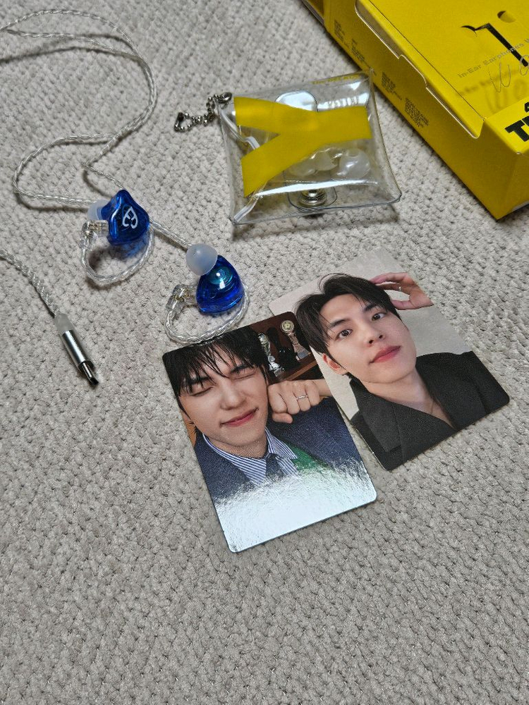 데이식스 더데케이드 인이어반 원필 이미지