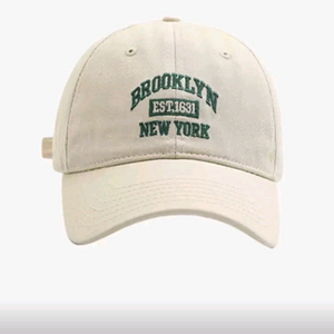 새상품 여성 모자 팝니다.