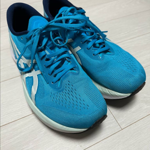 아식스 매직스피드4 러닝화 270mm