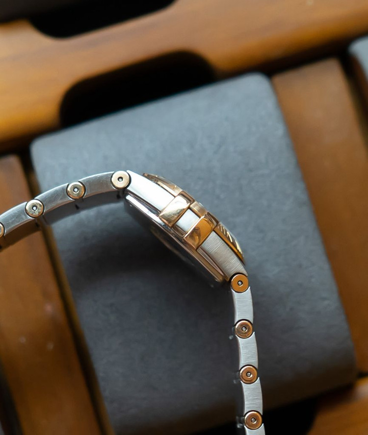 오메가 컨스틸레이션 세드나골드 마더 오브 펄 다이얼 25mm 쿼츠 시계 이미지