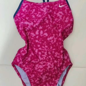 나이키 컷아웃 32