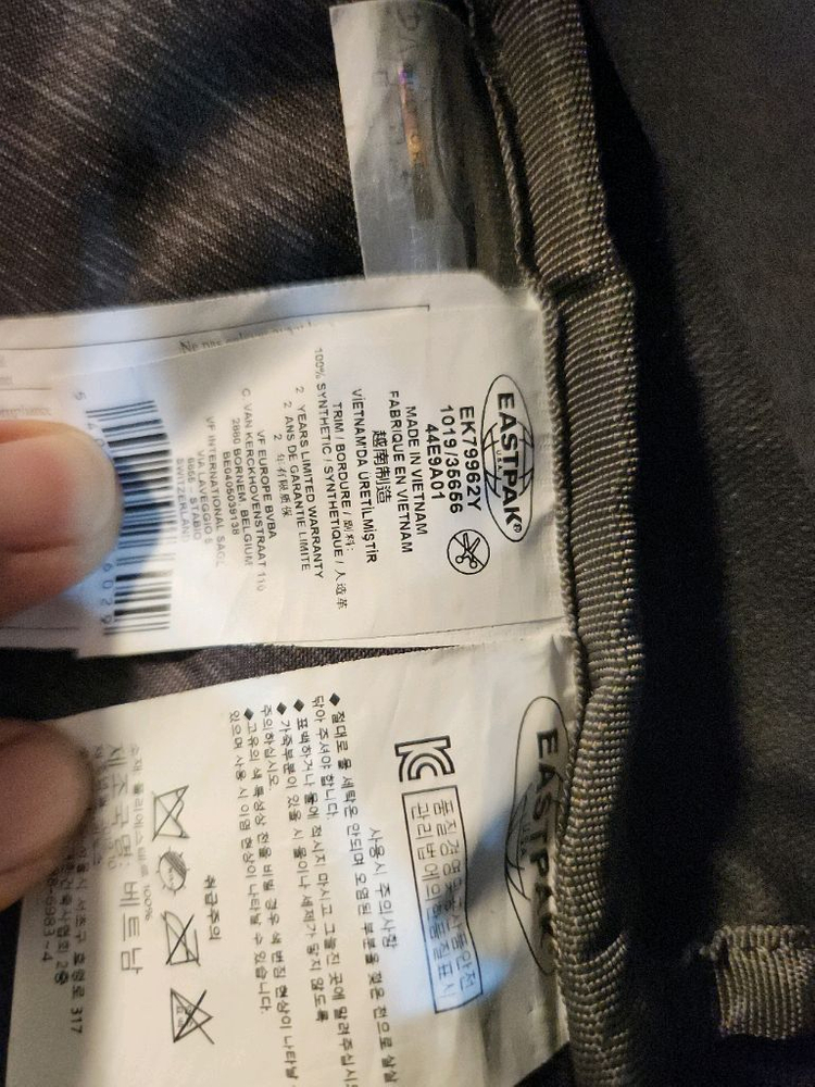 이스트팩 백팩 + 레프트필드 슬링백--3