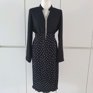 (새상품)44~66 기계주름 미디 스커트