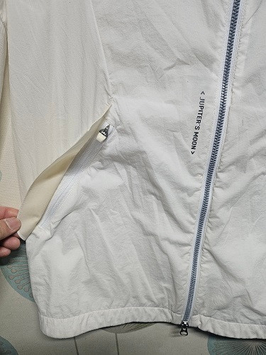 내셔널지오그래픽 유로파 바람막이 점퍼--4