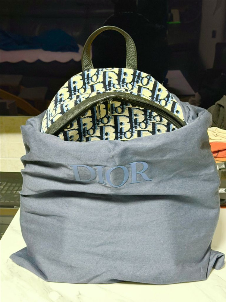 디올 오블리크 라이더 백팩 신형 새상품급--3