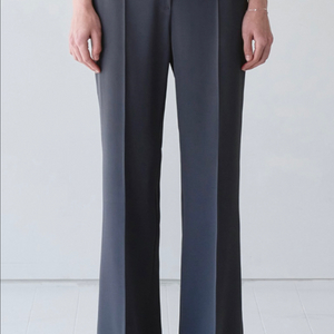 하와 마레아 썸머 부츠컷 슬랙스 챠콜 숏 M 완전새상품