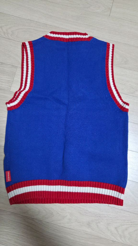 아이스비스킷 145사이즈 니트 조끼--1