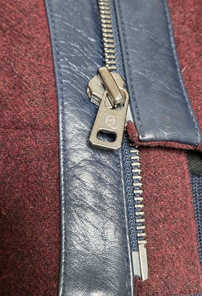 맥퀸 바시티 레더자켓--7