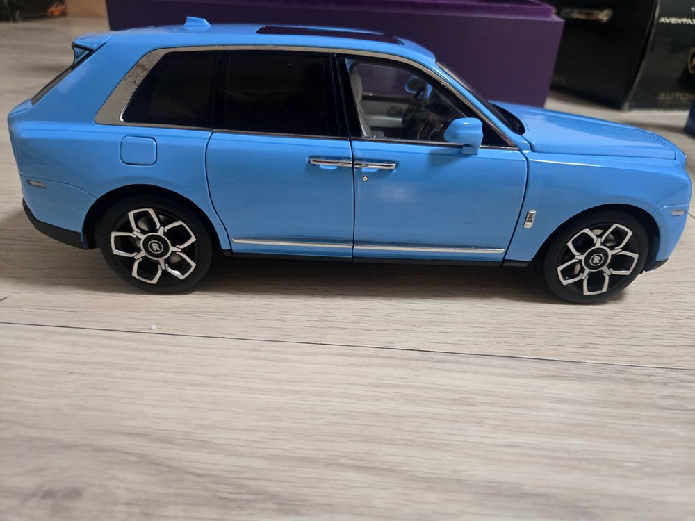 1/18 켕파이 컬리넌 베이비블루 다이캐스트--2