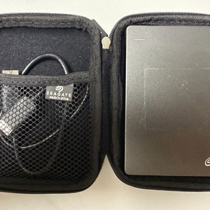 Seagate 외장하드 케이스 + 케이블 포함 2TB