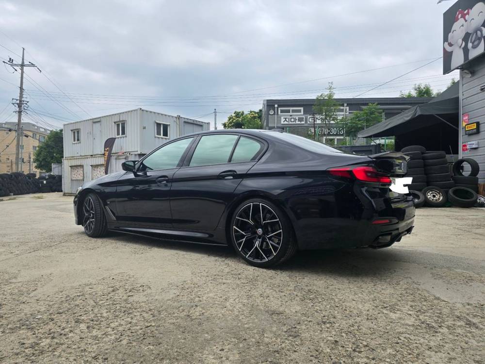 g30lci 550i M퍼포먼스 디퓨져 판매합니다--2