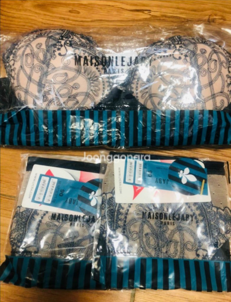 [메종르자비]노와이어 브라 팬티 3세트 미개봉 새상품 이미지