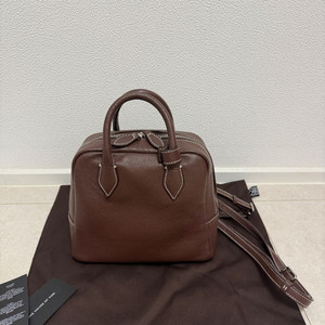 킴스어패럴 띠서울 레옹백팩 쁘띠 초코브라운