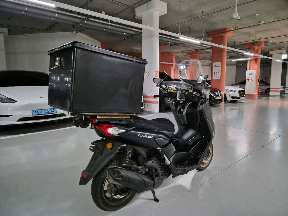 Nmax125 21년식 팝니다--3