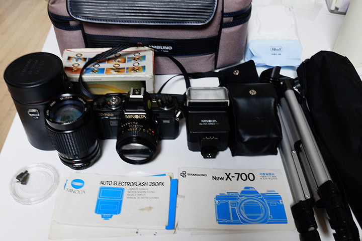 미놀타 x700,x-700 MPS 팝니다(랜즈2개,가방,플레쉬,삼각대)--1