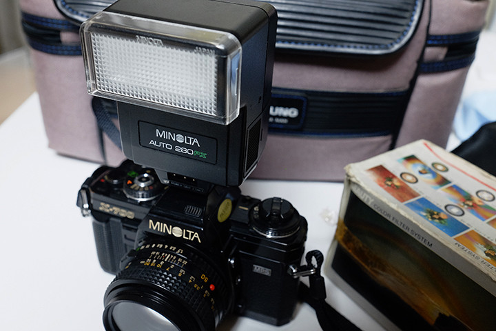 미놀타 x700,x-700 MPS 팝니다(랜즈2개,가방,플레쉬,삼각대)--5