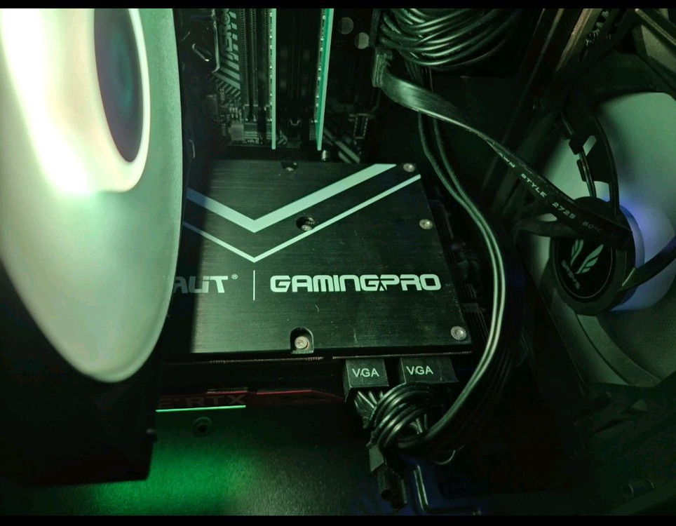 필렛2080글카 교환이나 판매합니다 3070이나 3070ti 이미지