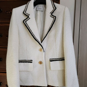 라인어디션 아이보리 트위드 자켓 / 55 / 출근룩하객룩모임룩