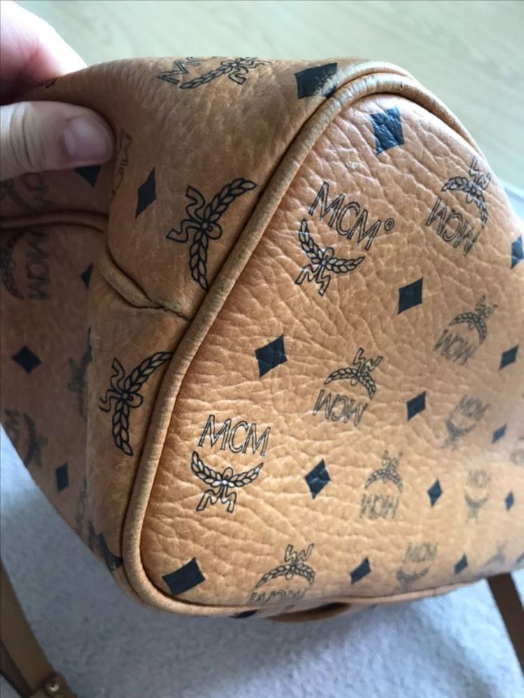 정품 mcm숄더백--2