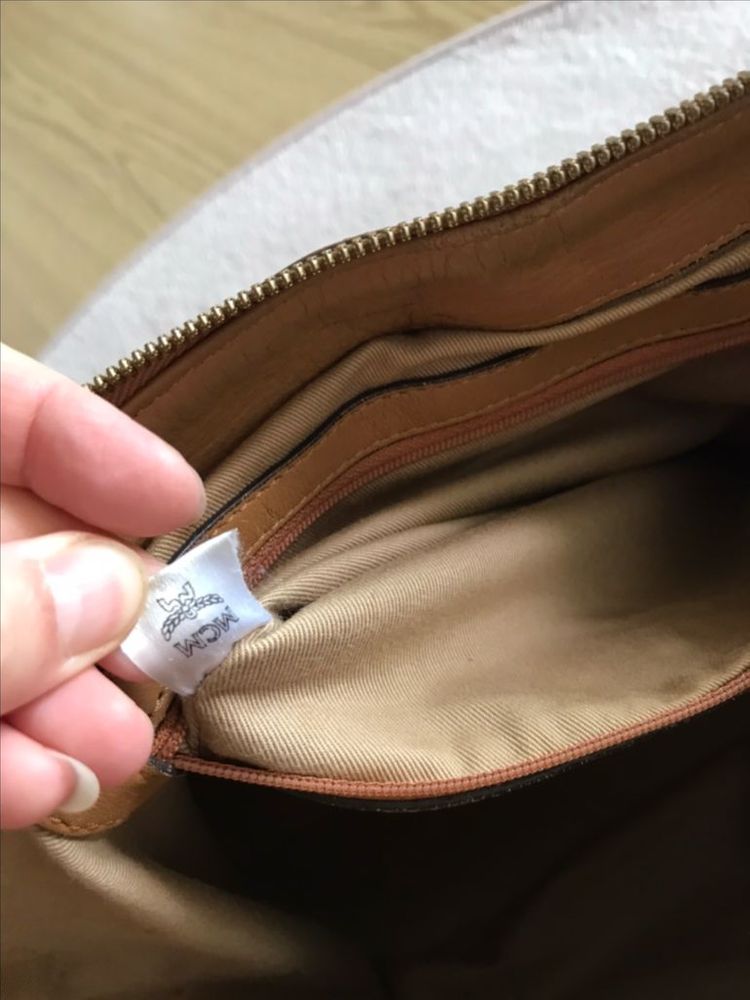 정품 mcm숄더백--4