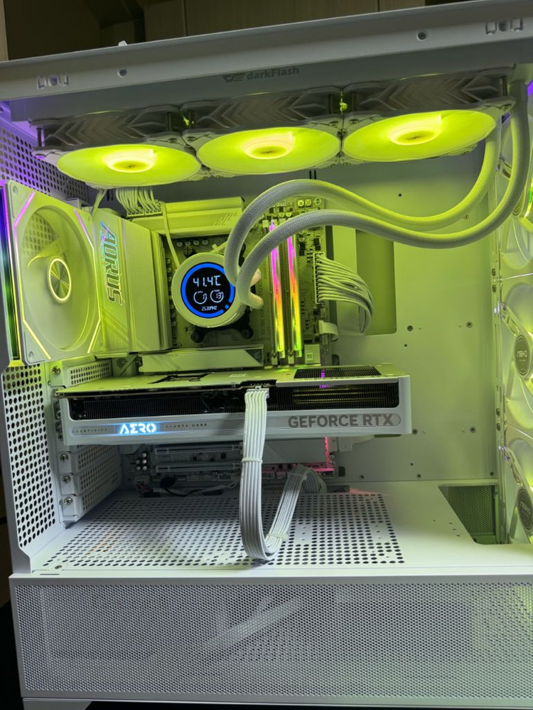 컴퓨터(9950X3d + 5080) 99501--2