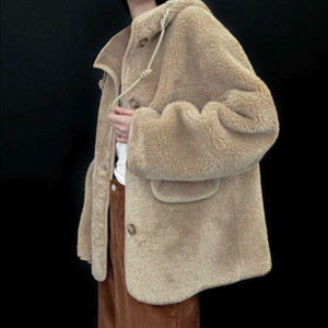 스튜디오솔트 무신사 플레인에떼 무스탕 베이지 (새상품) 이미지