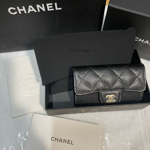 샤넬 클래식 카드지갑 블랙캐비어 새상품