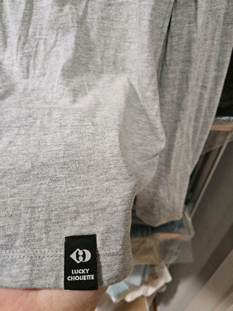 럭키슈에뜨 레이스 프릴 티셔츠--1