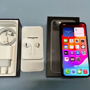 아이폰 11프로 256 풀박스,상태S급,배터리98프로,스페이스그레이모든.기능정상배터리 ㅡ98프로상태 ㅡS급스페이스그