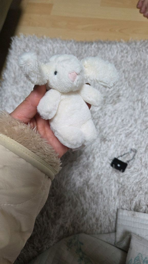 젤리캣 키링 크림 이미지