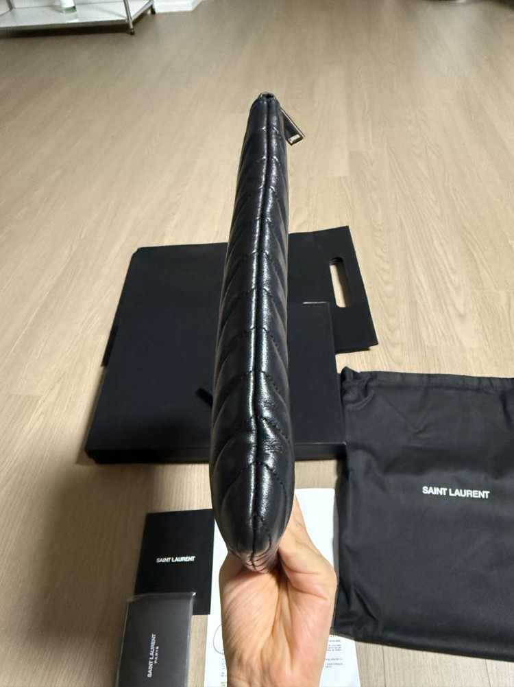 생로랑 클러치 은장 미디움--1