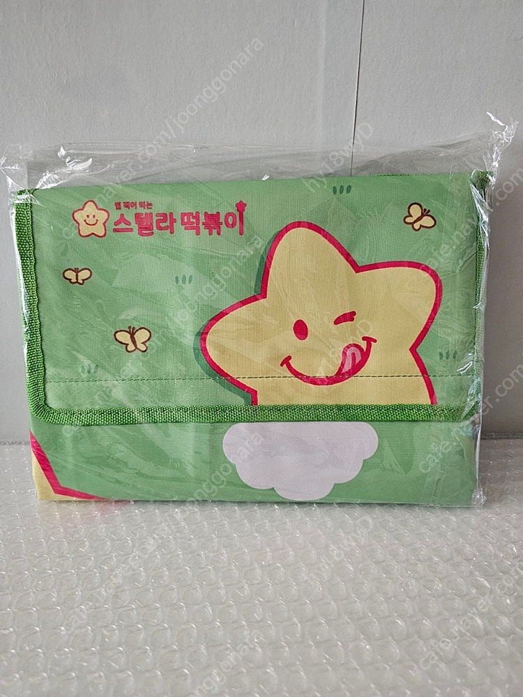 새상품- 스텔라 떡볶이 방수돗자리 굿즈 사이즈 144x 119cm--0