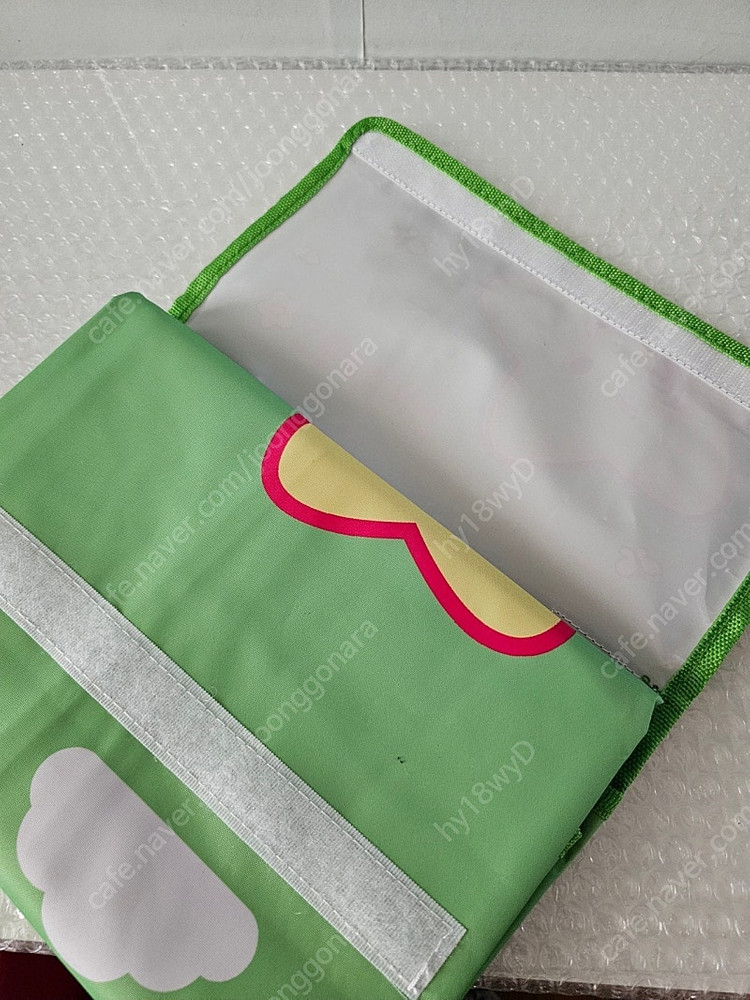 새상품- 스텔라 떡볶이 방수돗자리 굿즈 사이즈 144x 119cm--1