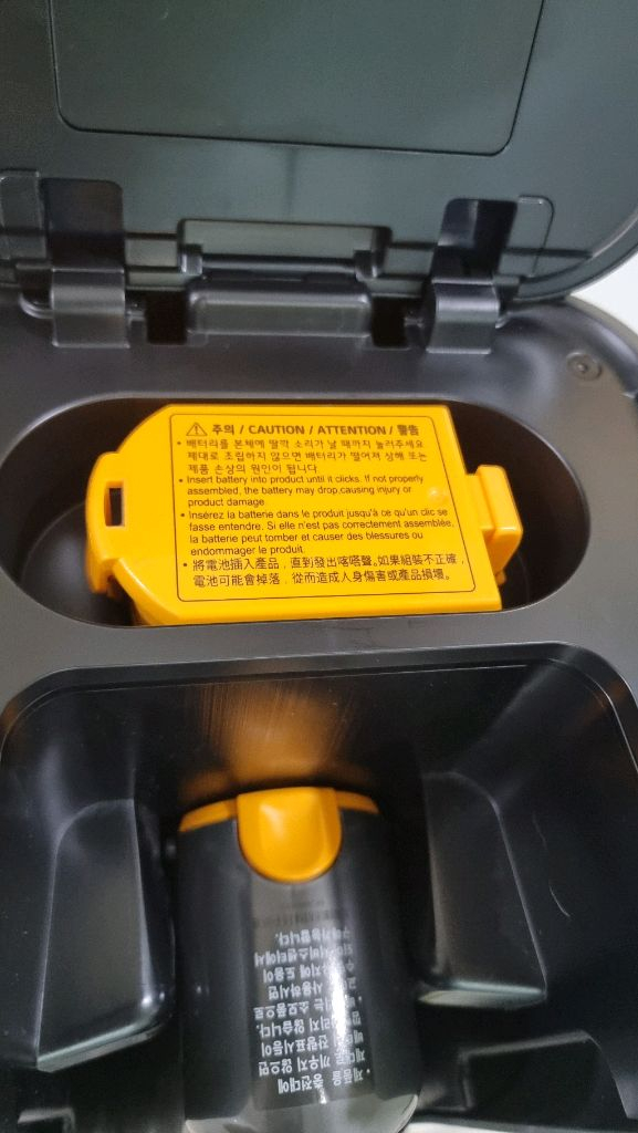 LG 코드제로 무선청소기, 물걸레 로봇청소기 세트 A급--7