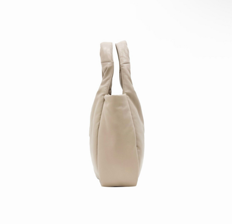 [M] 프라다 패디드 소프트 패딩 니파 레더 백 미디움 데저트 베이지--3