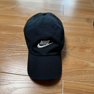 나이키 클럽 언스트럭처드 퓨추라 워시 캡