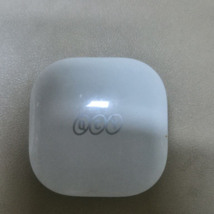 QCY 화이트 블루투스 이어폰 케이스만