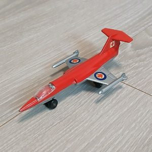 STAR FIGTHER F-104 MATCHBOX 비행기 피규어 이미지