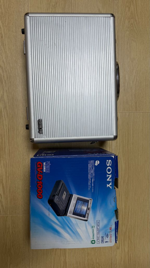 소니 GV-D1000 비디오 워크맨 미니 DV 테이프 플레이어 이미지