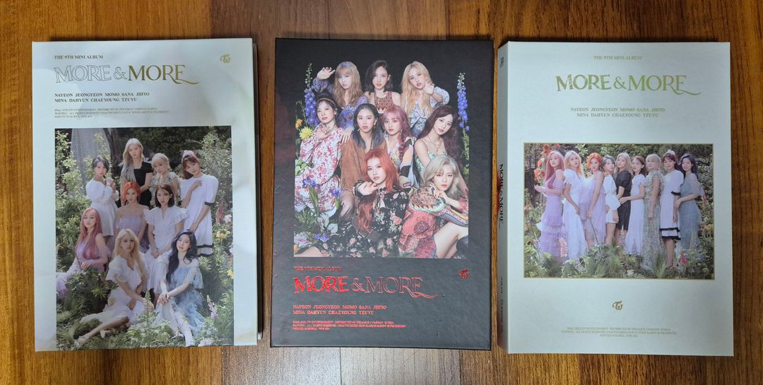 트와이스 앨범과 포카 외 이미지