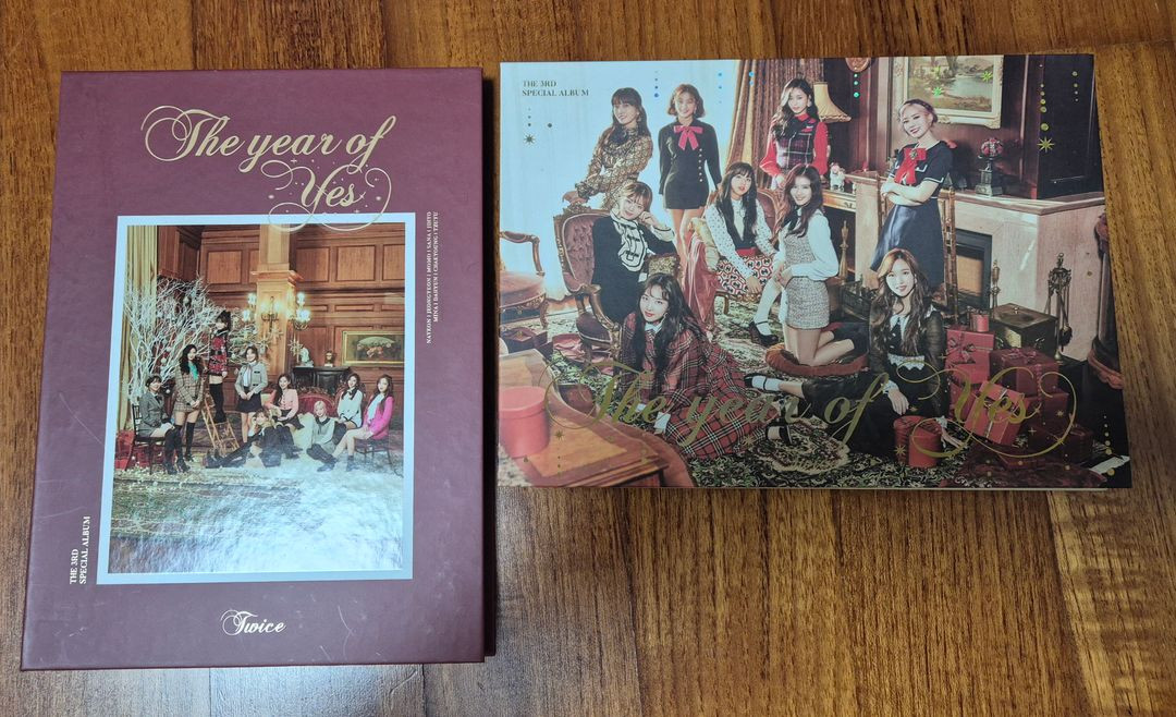 트와이스 앨범과 포카 외 이미지