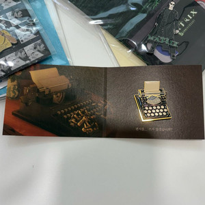 영화 바이올렛 에버가든 뱃지 이미지