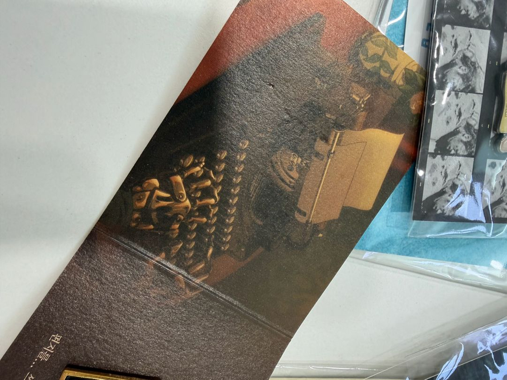 영화 바이올렛 에버가든 뱃지 이미지