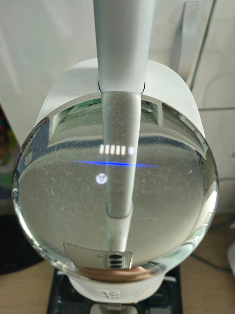 로보락 F25 ACE A급 판매합니다.--2