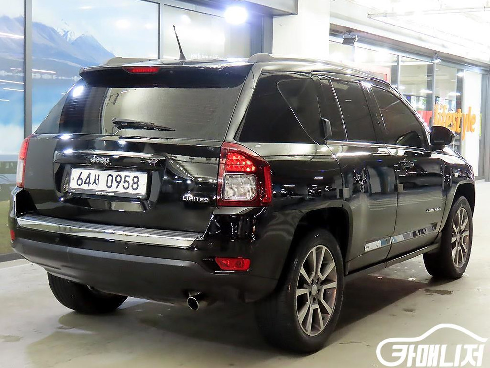[지프]컴패스 2.4 리미티드 #2026년특가--3