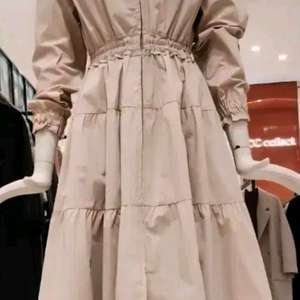 듀엘 티어드 셔링장식 집업 허리밴딩 트렌치형 원피스 각 55, 66사이즈 새제품