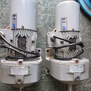 나라삼양감속기 MAX II 삼상 M2 F135 0.4KW 1/2HP마력 감속비(200)삼양모터포함