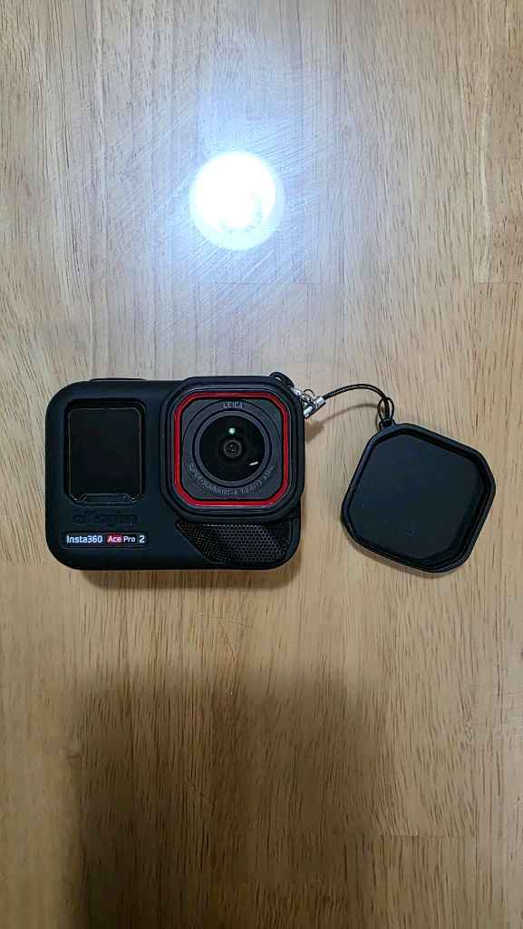 Insta360 Ace Pro 2 액션캠 듀얼 배터리 번들팩--3