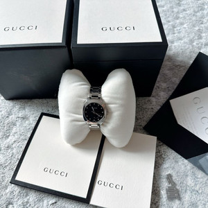 구찌 메탈 여성시계