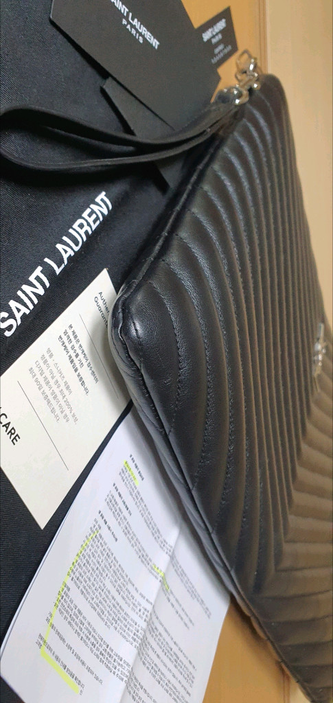 입생로랑 생로랑 클러치백 라지 정품S급(감정서O)구찌프라다루이비통디올고야드샤넬셀린느보테가버버리발렌시아가파우치가방--6